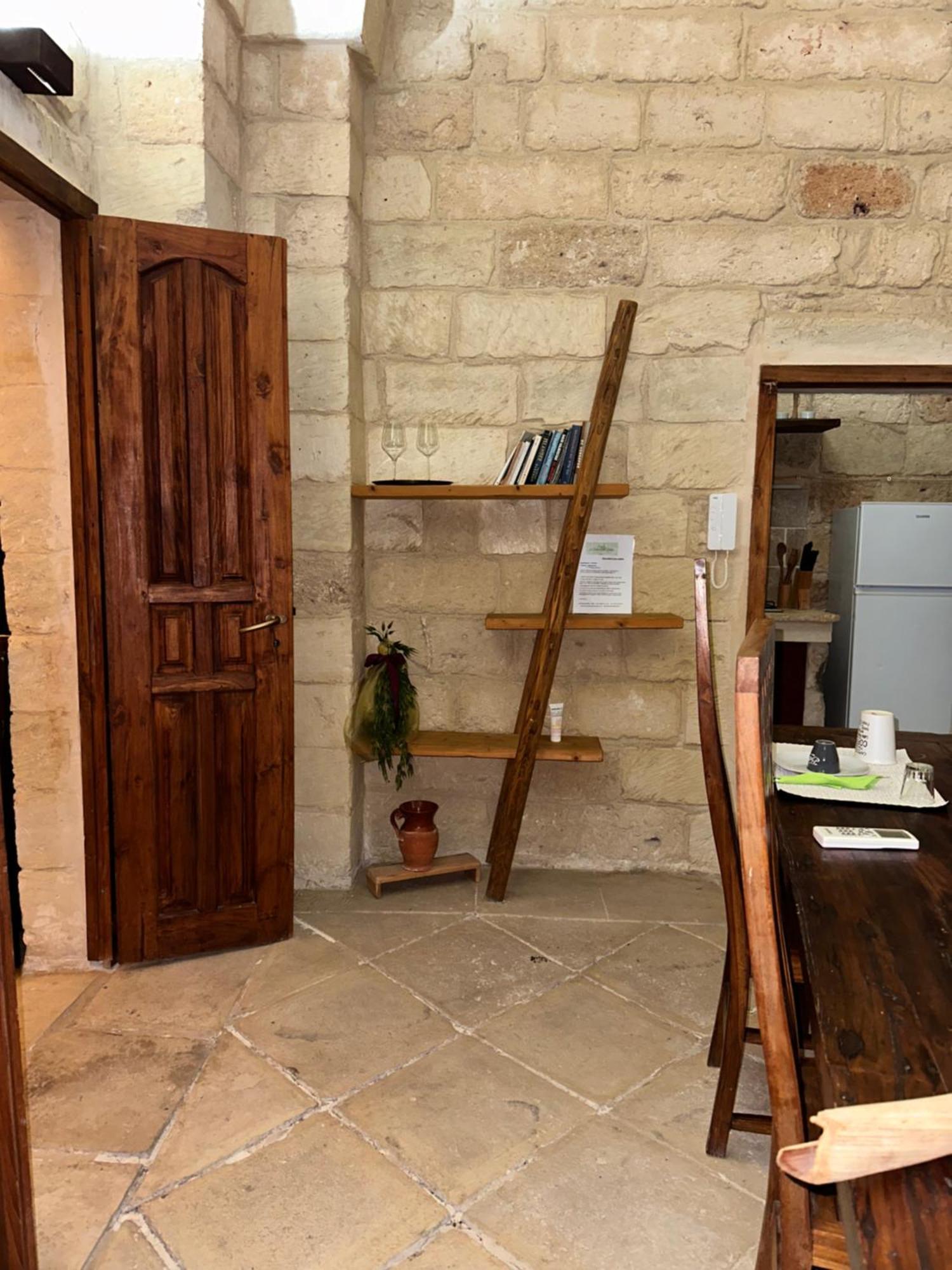 לינה וארוחת בוקר סן צ'זריו די לצ'ה La Dimora Delle Grazie מראה חיצוני תמונה