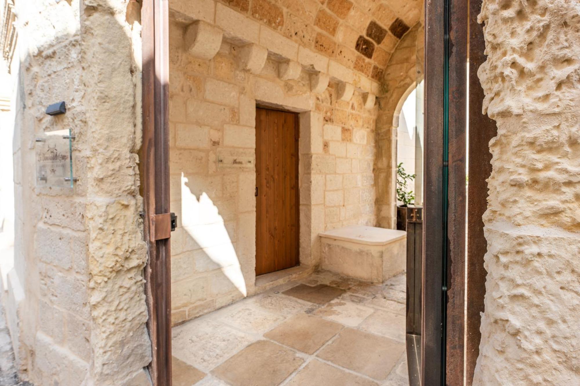 לינה וארוחת בוקר סן צ'זריו די לצ'ה La Dimora Delle Grazie מראה חיצוני תמונה